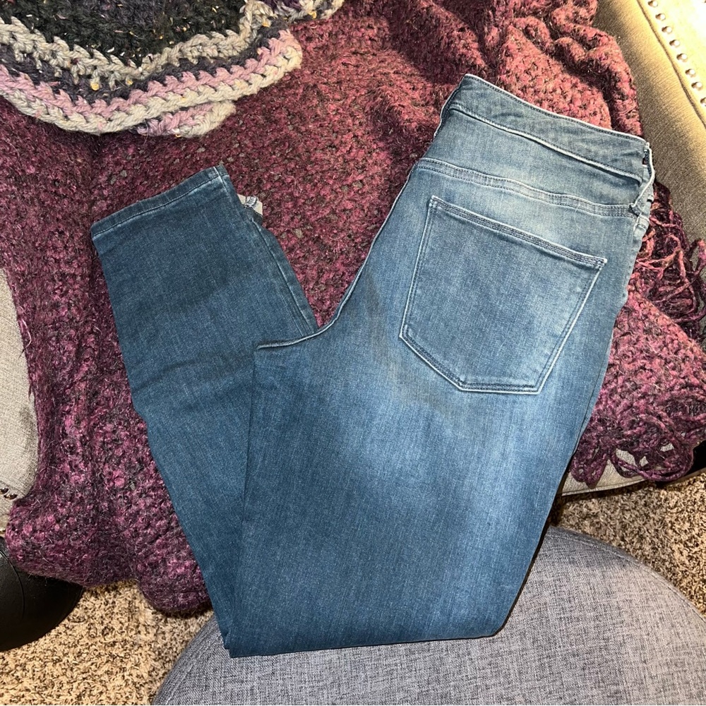 Universal Thread button fly jeans - Picture 3 of 3